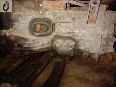 Boîte de vitesse iveco pour moteur sofim 2.8